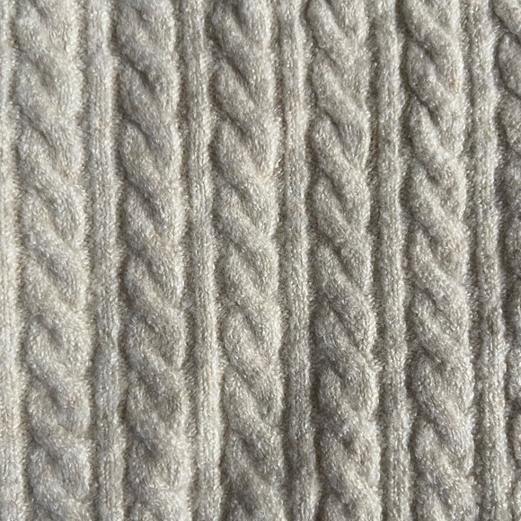 Express Sweater Vest - Picture 4 of 4